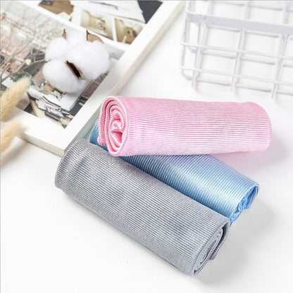 Microfiber glass cleaning towel